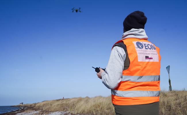 Monitoring von Seegraswiesen: Entwicklung optischer und akustischer Fernerkundungsverfahren, um Seegrasbestände großflächig zu kartieren und ihre zeitliche Entwicklung und Gefährdung zu erfassen.